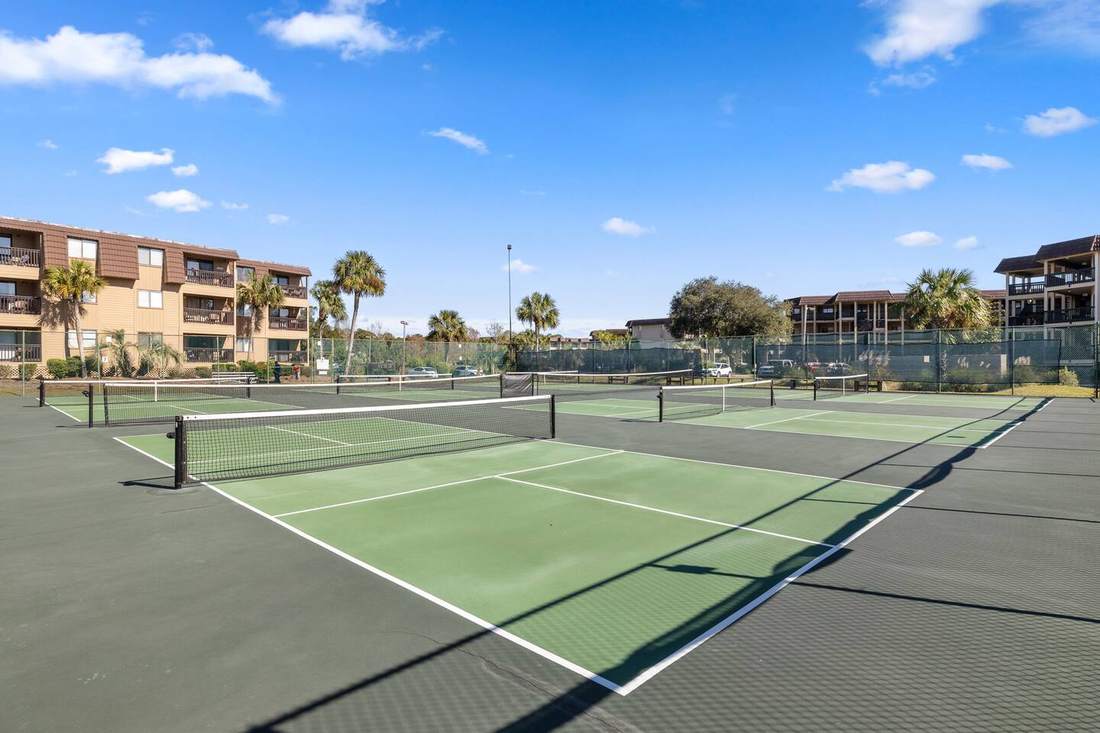 Resort pickleball courts